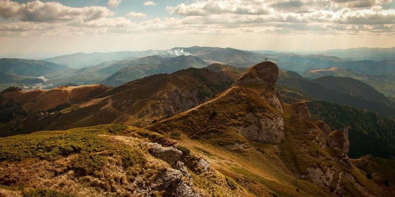 破解制药生产极限挑战：四川汉森如何通过材料科学定制耐腐蚀、耐高压设备
